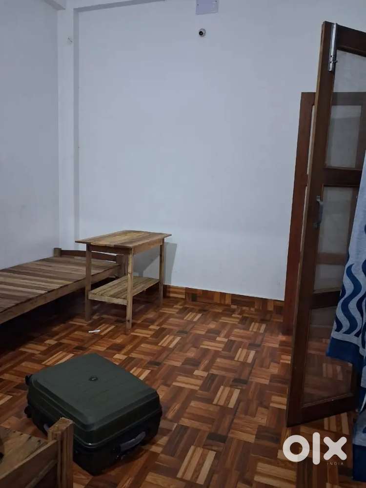 Room available for rent