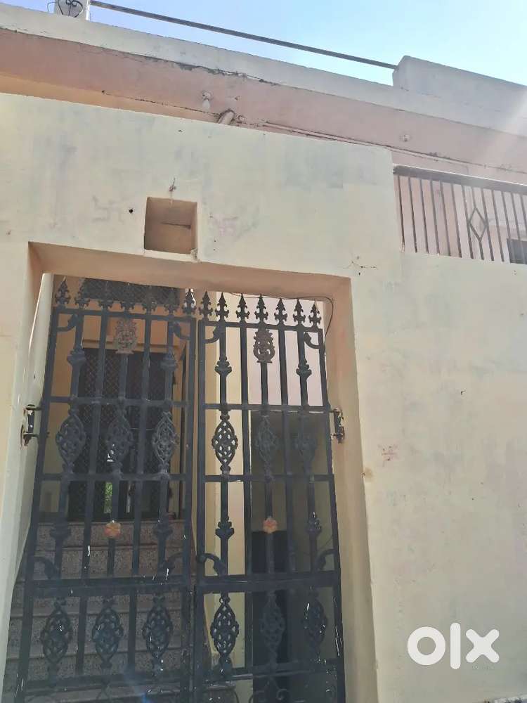 Room at Low Price at Agra Road