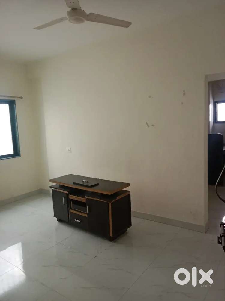1bhk on rent ready position only family