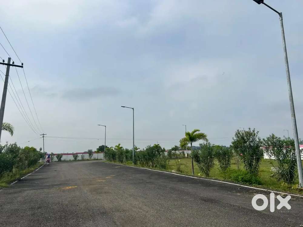 Plots for near Railway station @ Perungalathur
