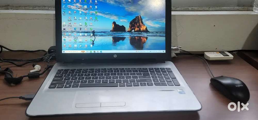HP LAPTOP AT VERY CHEAP RATE FULLY WORKS  NO ISSUES OFFICE WORKS TAKEN