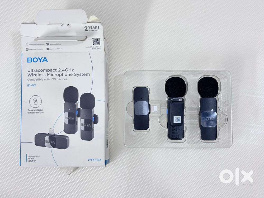 Unused Boya BY M1 wired lav mic & Boya BY V2 Wireless mic for iphone