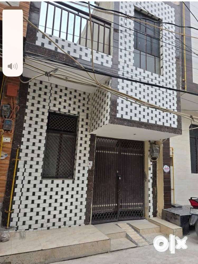 50 Gaj independent house in Mohan Garden