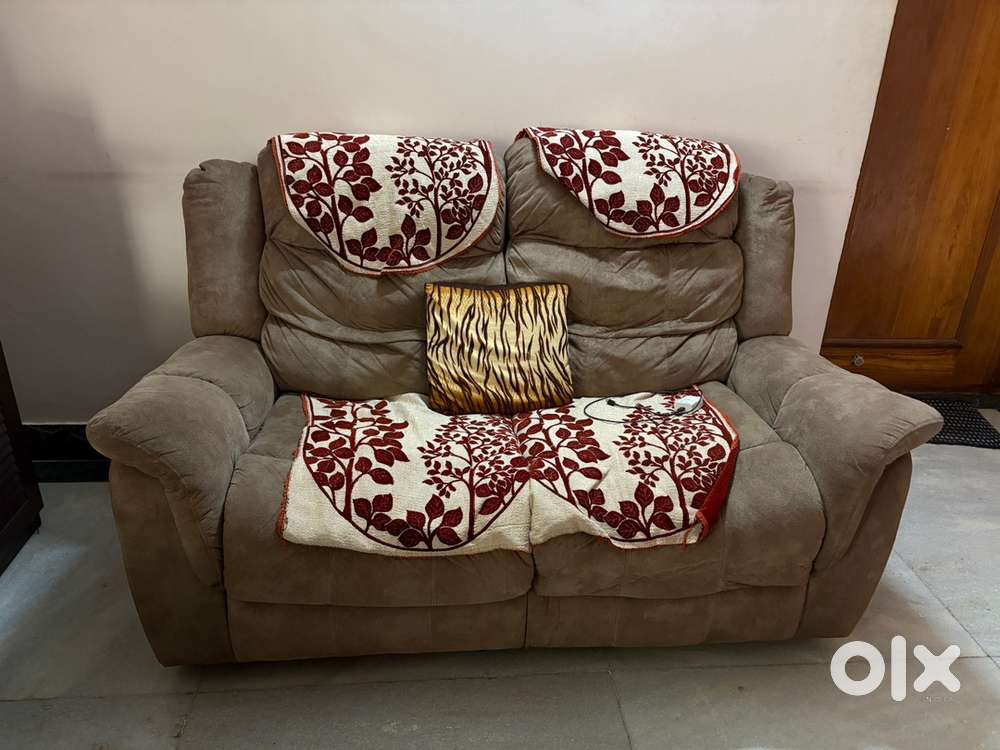 Moving out sale of 2 sofas