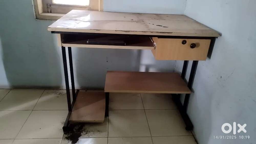 Computer Table 2