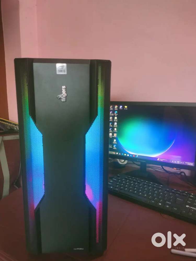 Desktop computer i5 10th gen, 8GB DDR4 RAM, 512GB SATA SSD