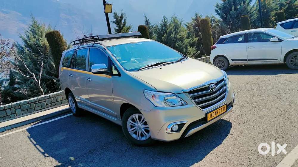 Toyota Innova 2014