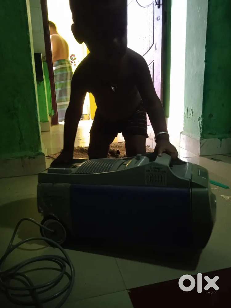 Euroclean vaccum cleaner perfect in condition with many options