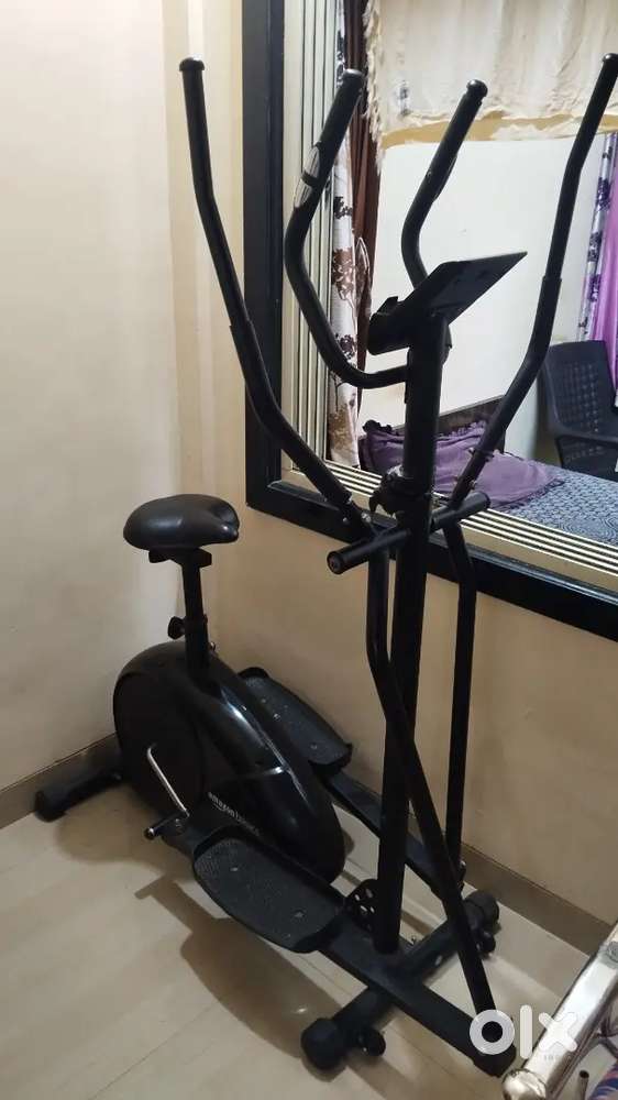 Elliptical Cross Trainer with LCD Display, 8 Levels Magnetic