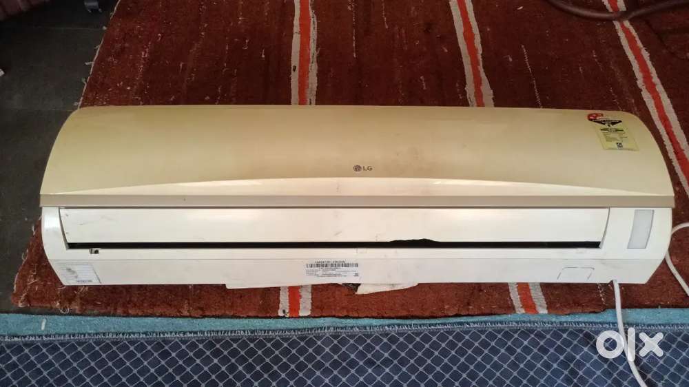 LG AC FOR URGENT SALE