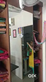 Boutique shop shelf
