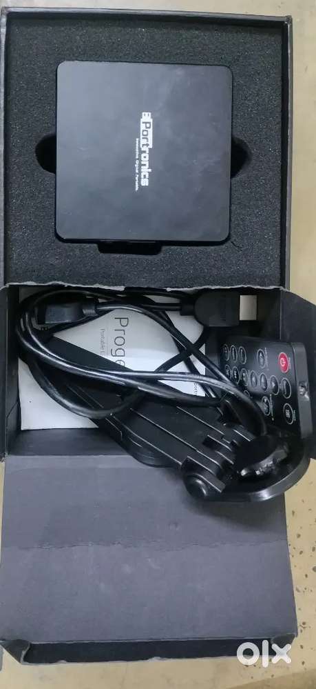 Potronics LED projector GOOD WORKING CONDITION LOOKS LIKE A NEW ONE