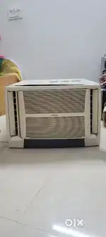 Hitachi-1.5 Ton Window AC with Stabilizer
