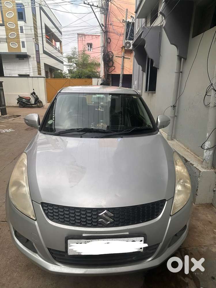 KA- Registered-Maruti Suzuki Swift 2013 Petrol 79200 Km Driven
