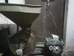 चाकी है चालू  बड़ी वाली