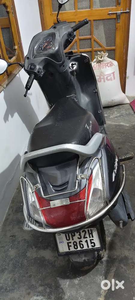 Good condition single handed use