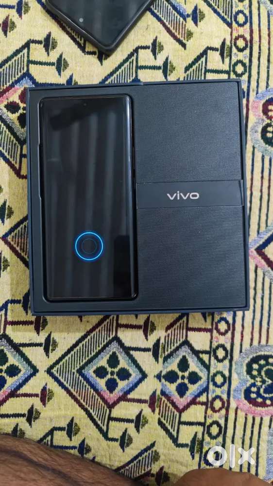 Vivo X80 PRO MAX  12 GB 256 RAM NEAT CONDITION