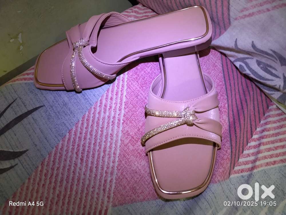 PINKI FASHION