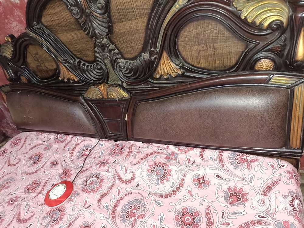 King size double bed with two side tables
