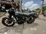Royal enfilled classic 350, 18 months old,  Stealth black dual abs