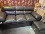 Super soft faux leather Sofa with puffy in New Condition
