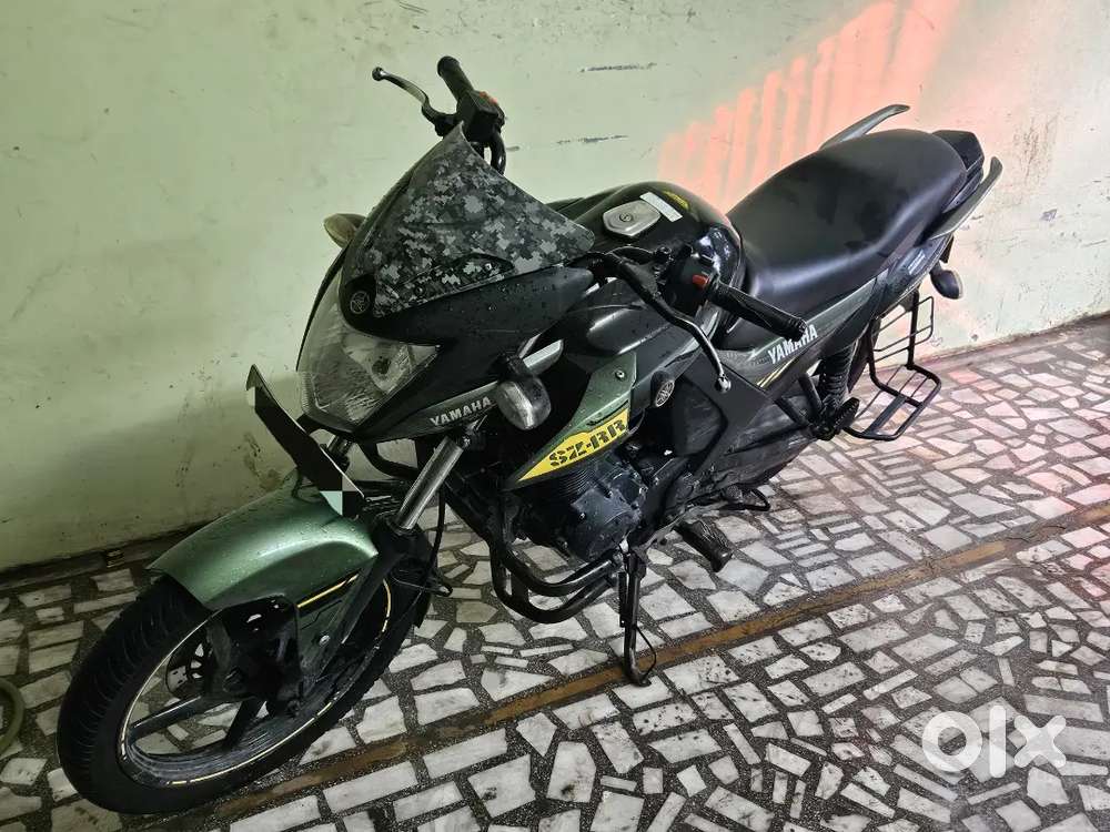 Yamaha SZ RR V.2  (October 2017)