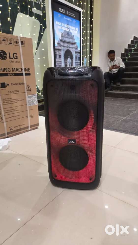 Boat partypal speaker in rent