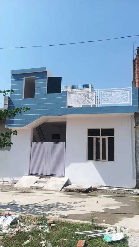 2 Bedrooms Kitchen 1Bathroom Drawing Room house