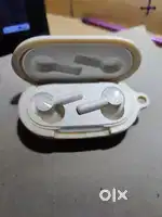 One' plus Z2  ear buds