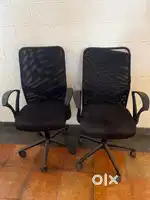 Rolling chairs
