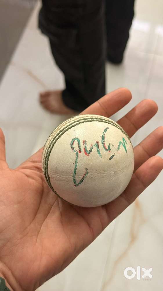 Rohit sharma signed cricket bal