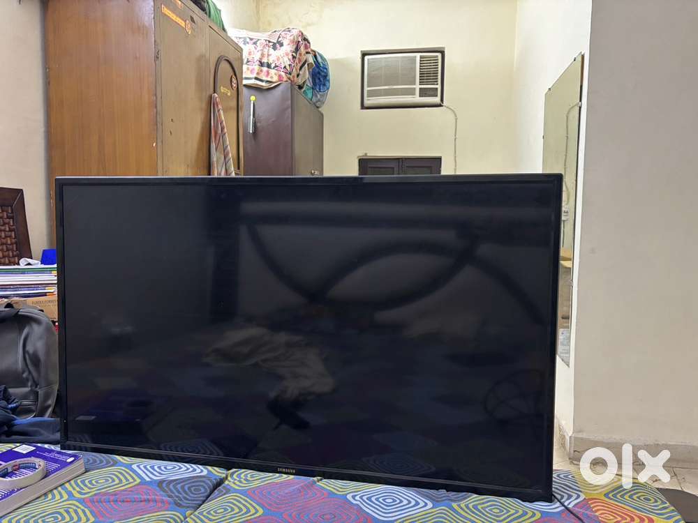 Samsung assembled 50inch tv smart tv