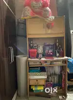 Computer table