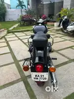 Its in one handed bike