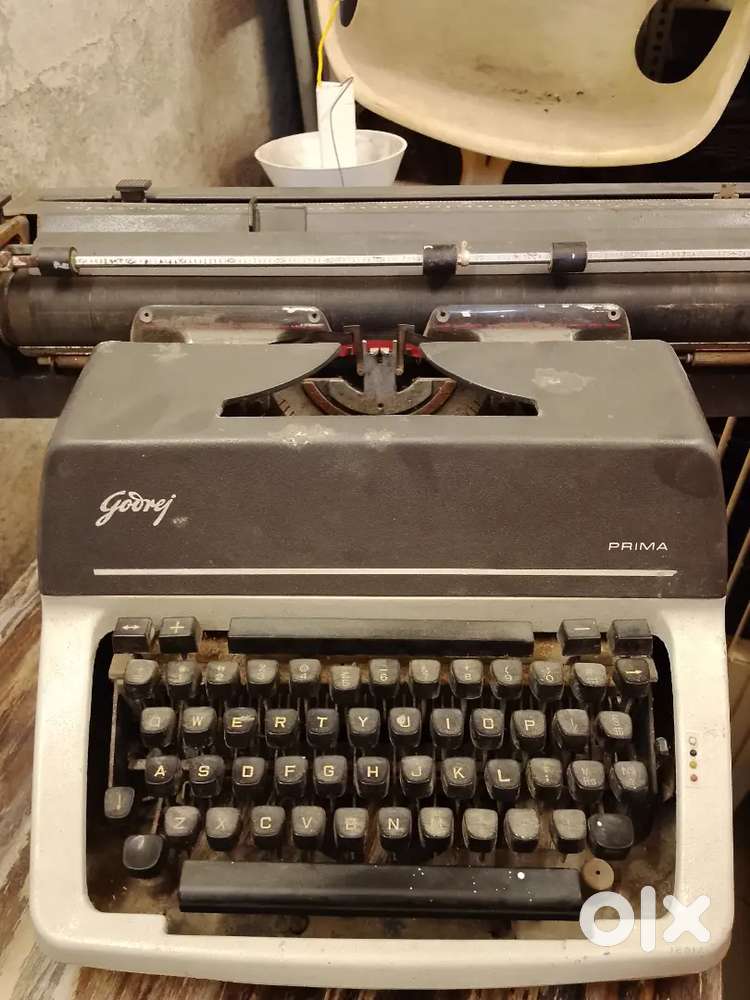 GODREJ ANTIC TYPE WRITTER