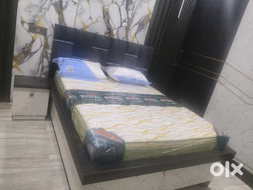 Double bed Queen Size Bed 5/6 5 width 6 length with mattress