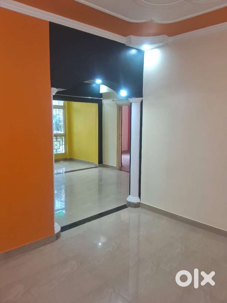 3bhk,2 washroom ,3 balcony ,modular kitchen ,lift,generator backup