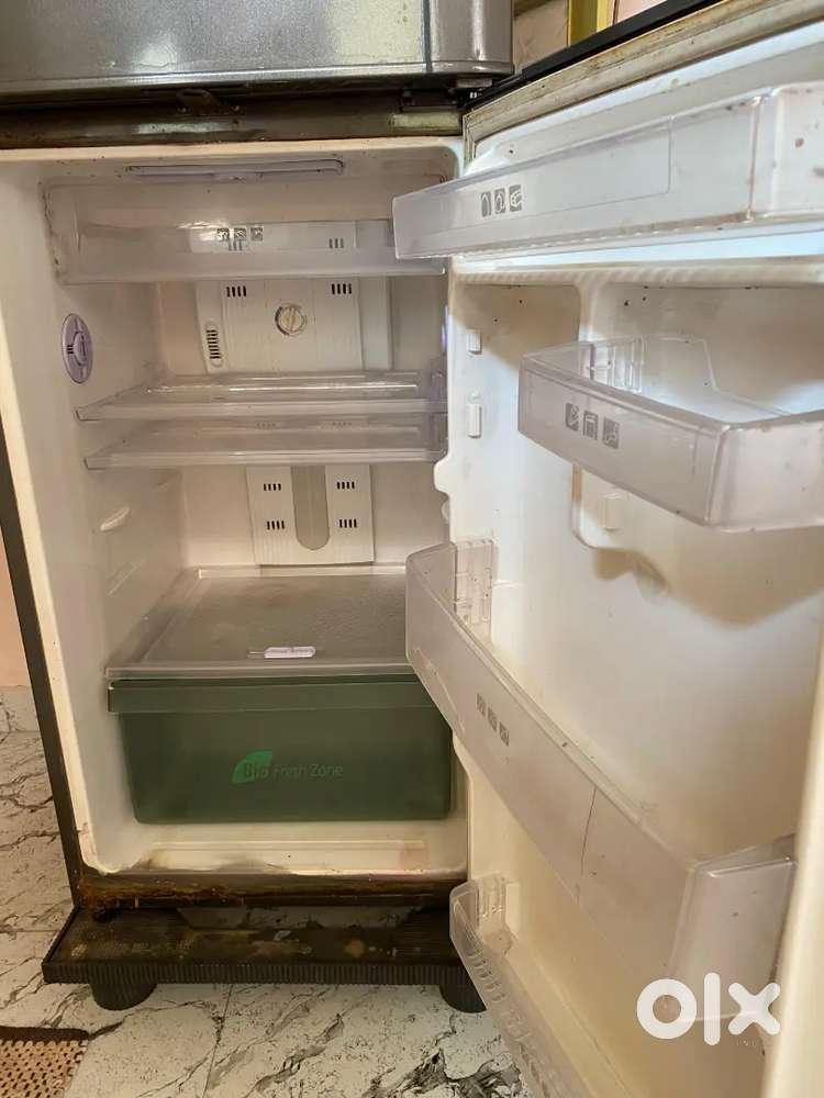 Samsung Double door 250Ltr fridge