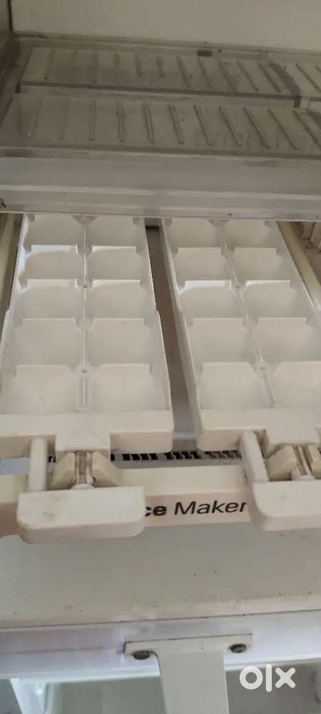 284 ltr 4 star  rating fridge only 12000/