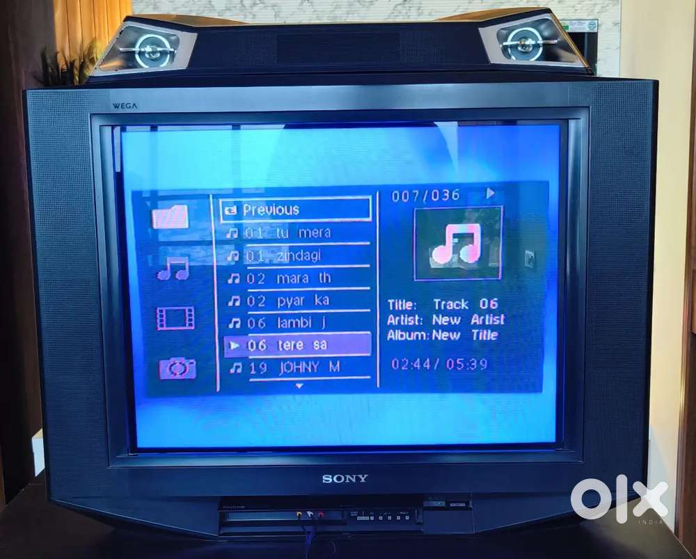 Sony Wega Home Theatre Television in Running Condition