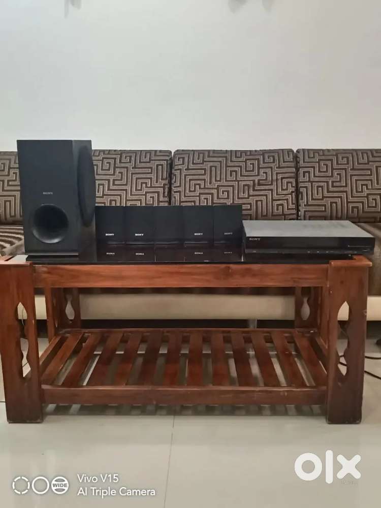SONY Home theatre with 5+1 big speaker and DVD