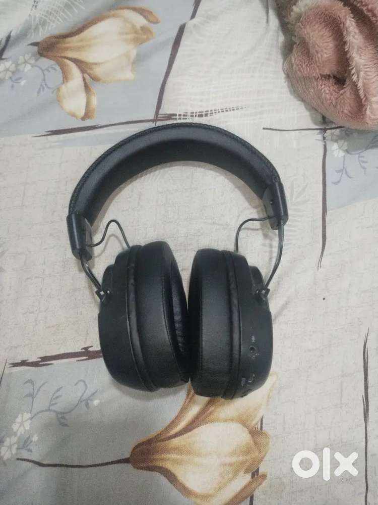 Nebula neolution eSports headphones (pre-owned) imported from Thailand