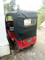 Best condition Mahindra e rickshaw