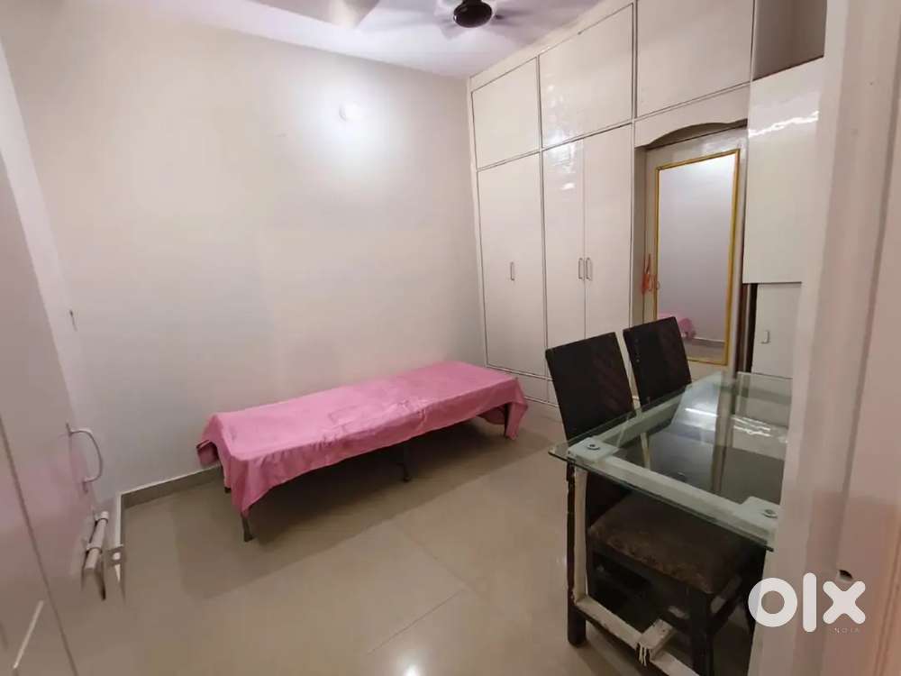 3bhk semi flat for students ,study purpose in uttam nagar west