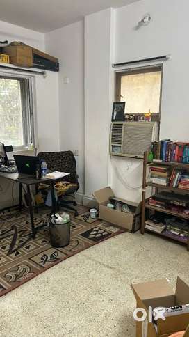 luxury semi furnished flat for rent