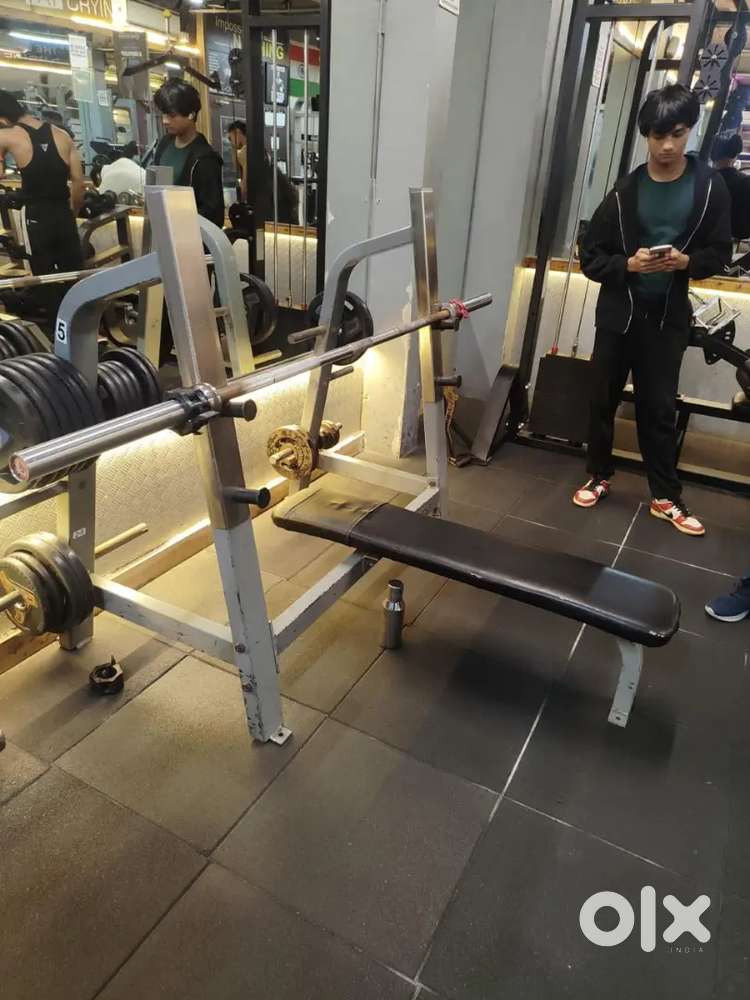 Gym chest nautilus imported bench