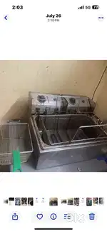 Double deep fryer in superb condition. Limited used