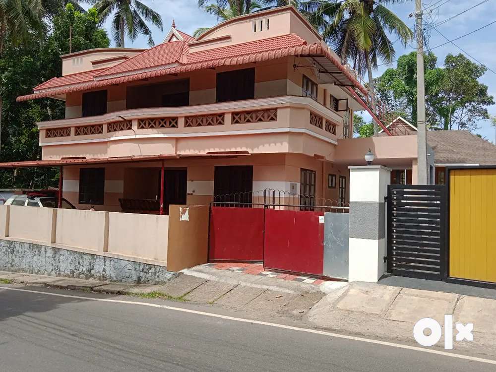 House for rent at Venganoor