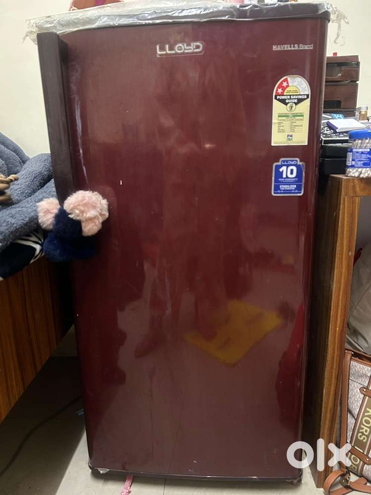 Selling my LLyod Refrigerator ...