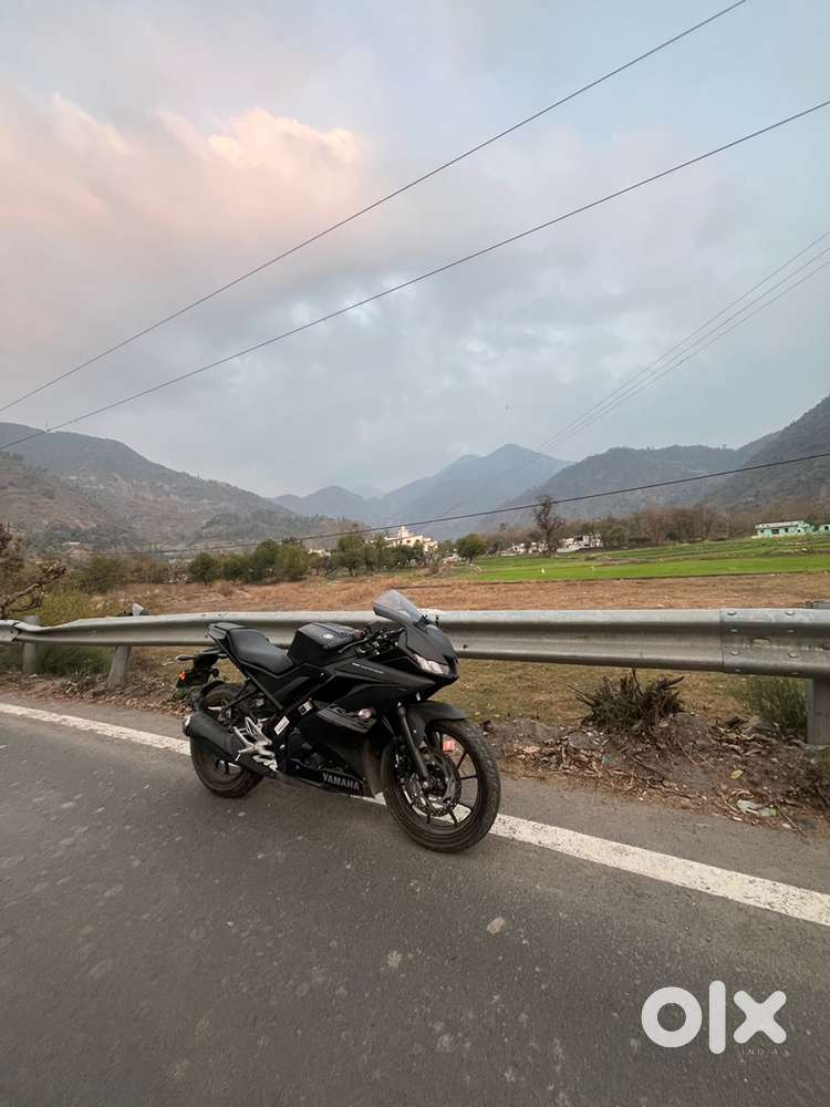 Yamaha R15 v3